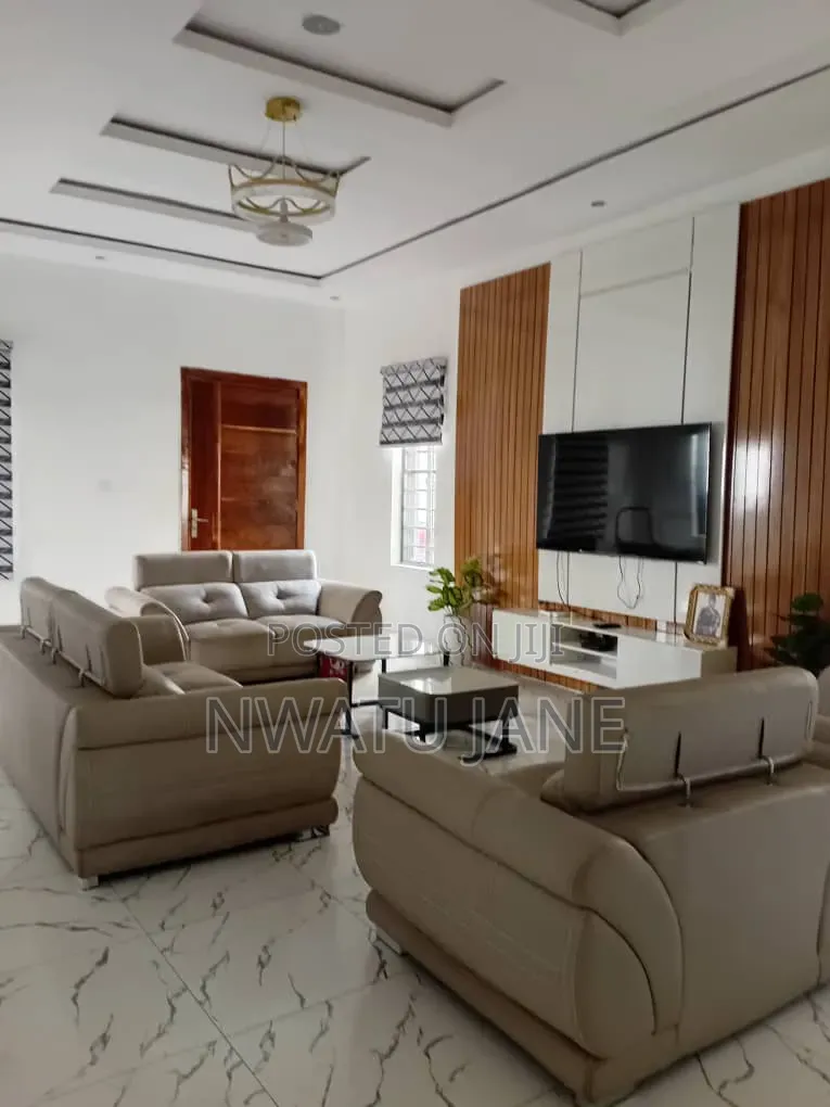 Furnished 4bdrm Duplex in Unity Home Thomas for rent in Thomas Estate
