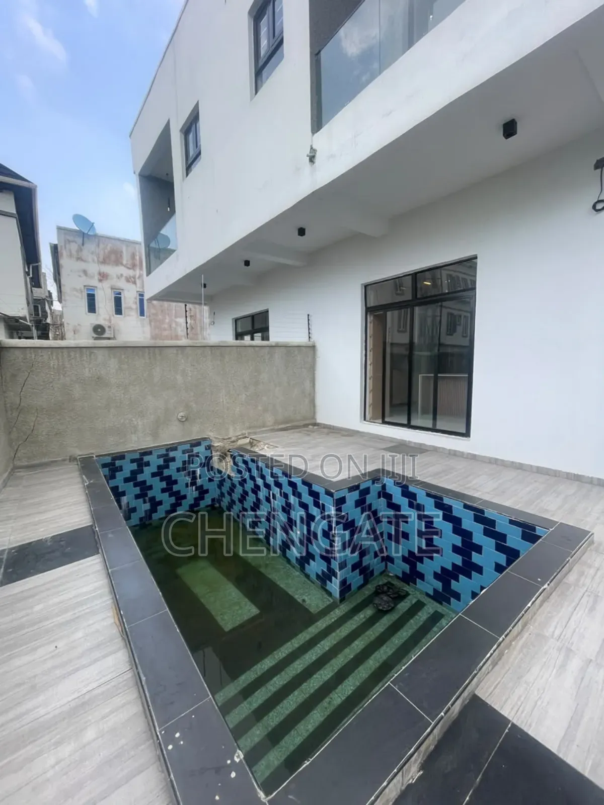 5bdrm Duplex in Ajah for sale in Ajah