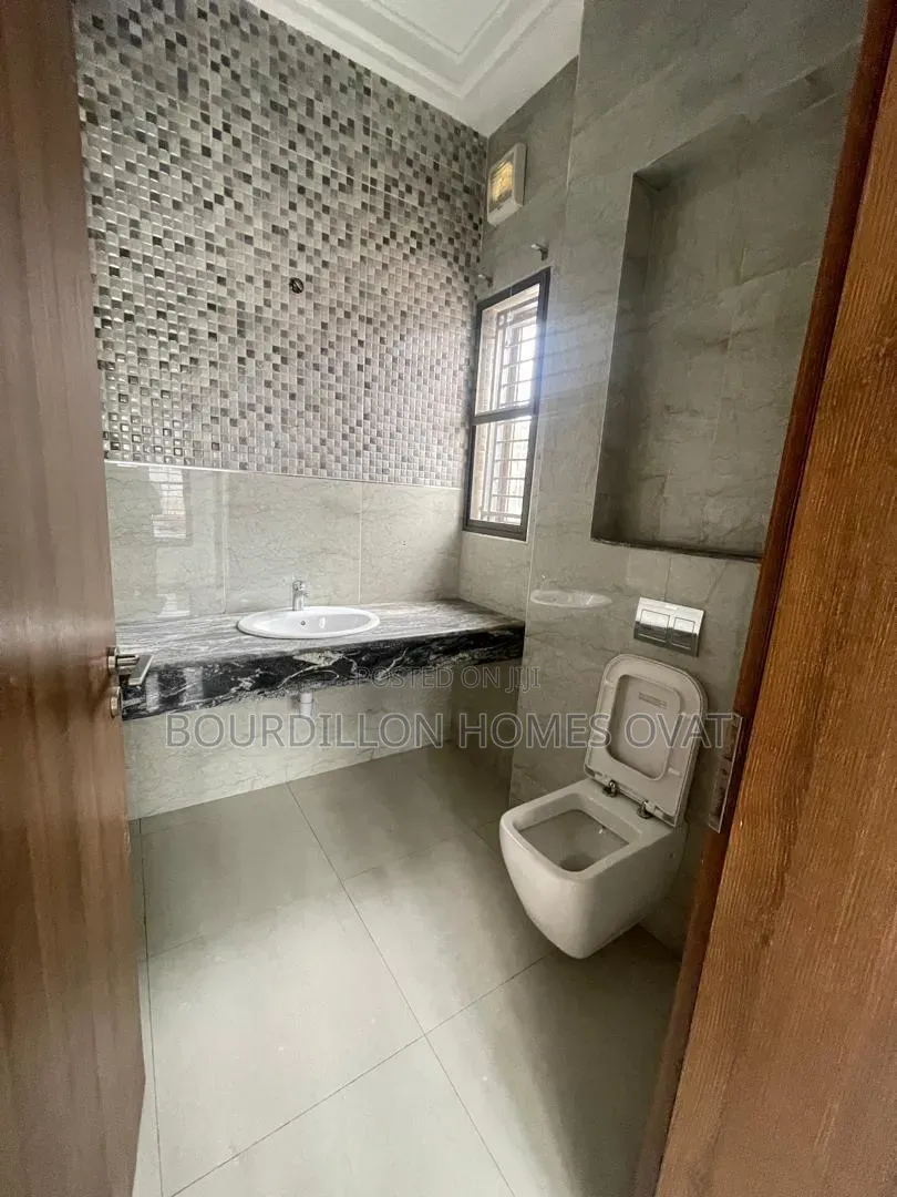 5bdrm Duplex in Banana Island Ikoyi for rent in Banana Island