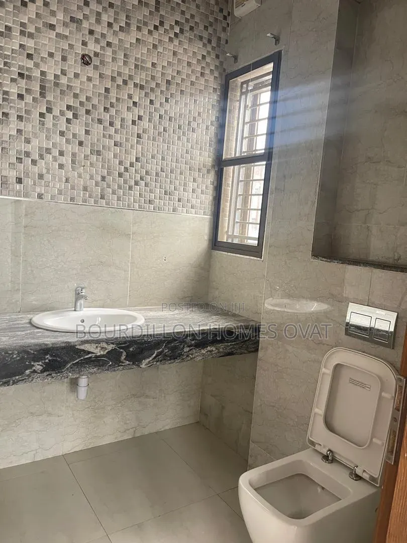 5bdrm Duplex in Banana Island Ikoyi for rent in Banana Island