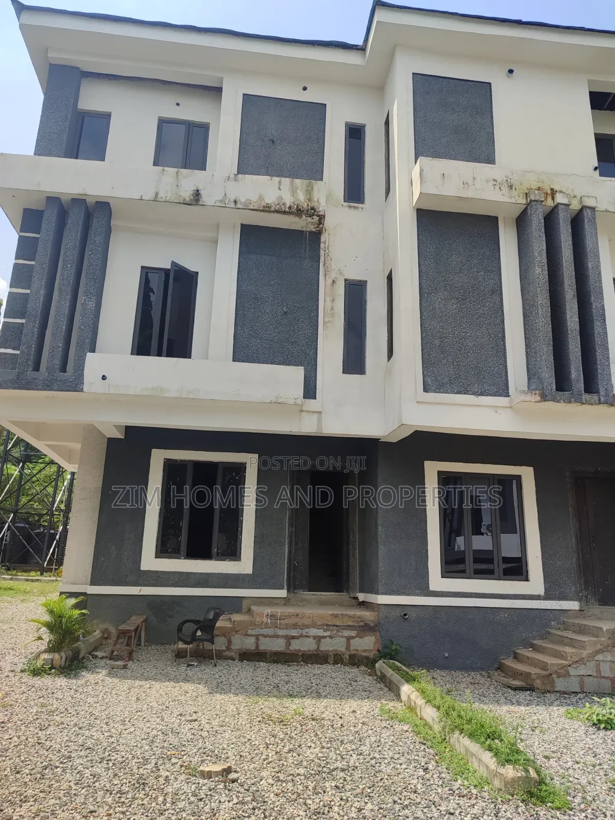 4bdrm Duplex in Zim Homes And, Zone 5 / Wuse for sale in Zone 5 / Wuse