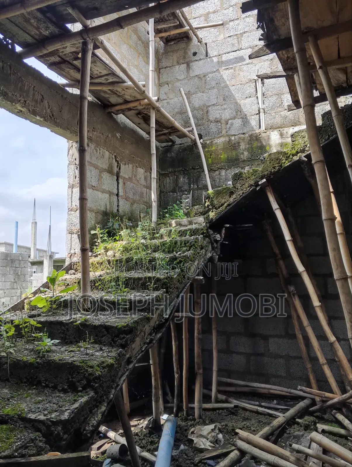 4bdrm Duplex in Kairos Hof Estate, Idu Industrial for sale in Idu Industrial