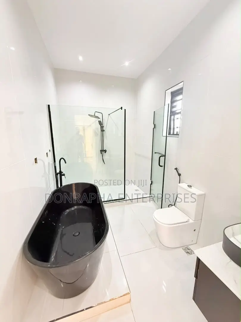 4bdrm Duplex in Ajah for sale in Ajah