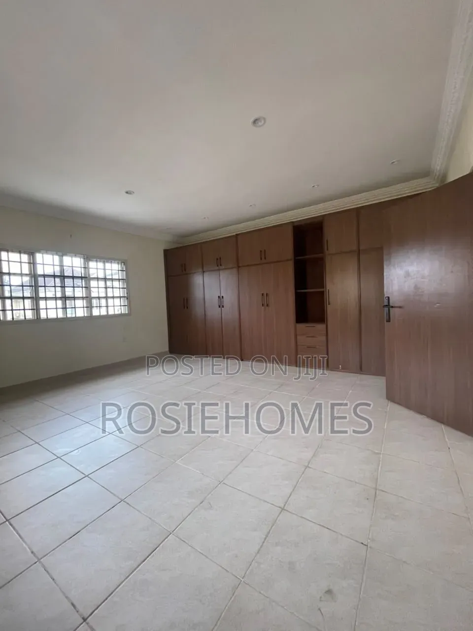 3bdrm Apartment in Lekki Phase 1 for rent in Lekki Phase 1