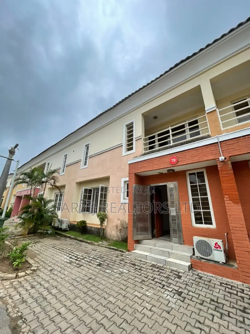 3bdrm Duplex in Asokoro for sale in Asokoro