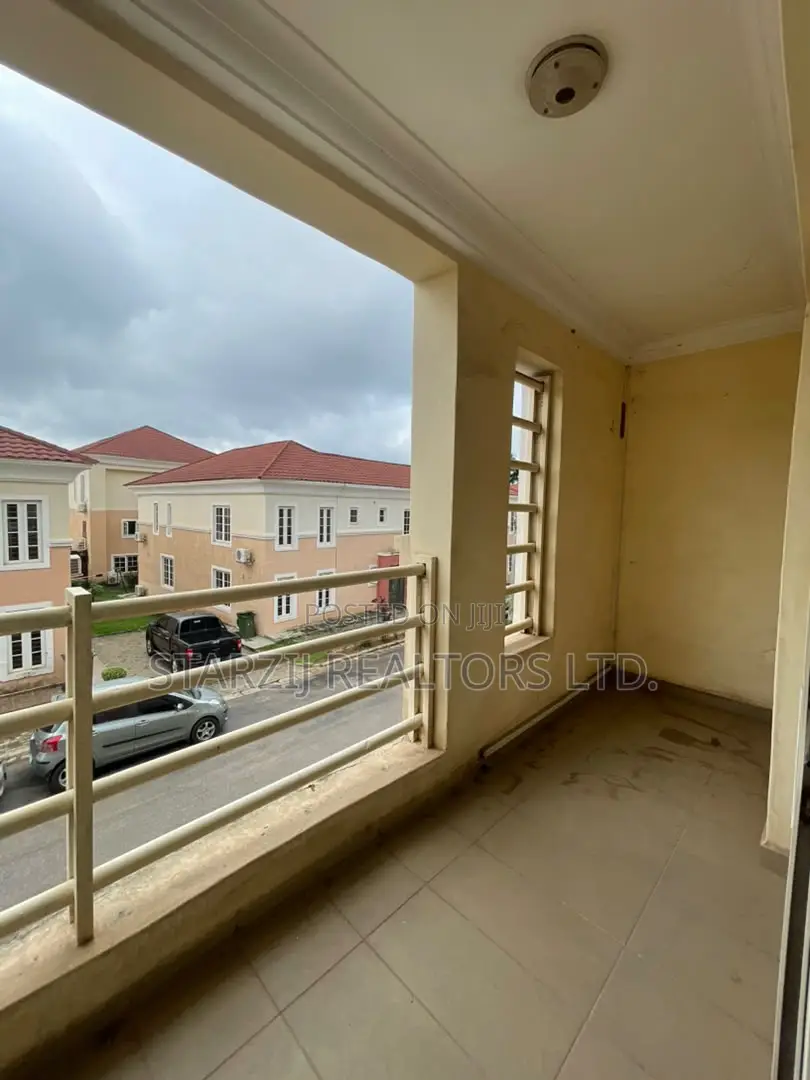 3bdrm Duplex in Asokoro for sale in Asokoro