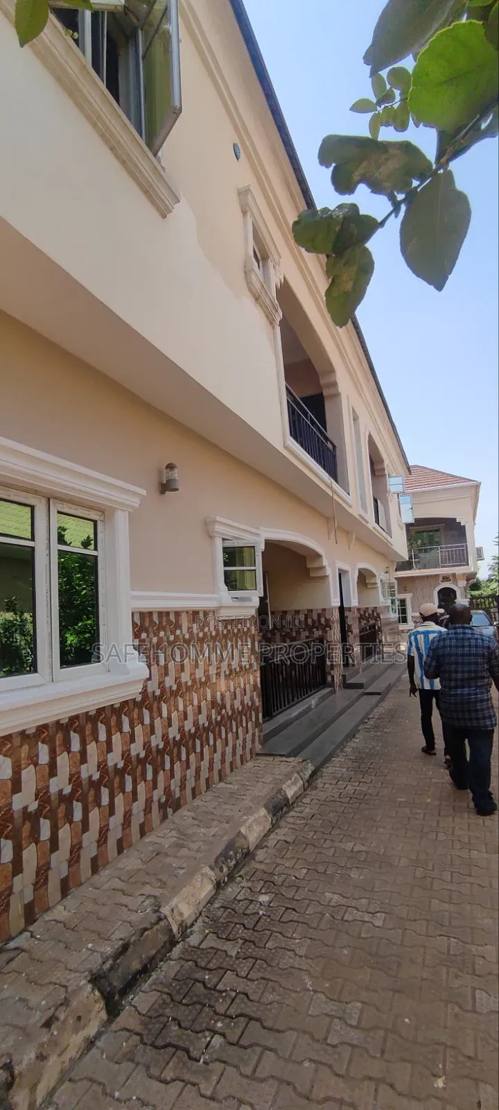 1bdrm Block of Flats in Shadam Close, Karu-Nasarawa for rent in Karu-Nasarawa
