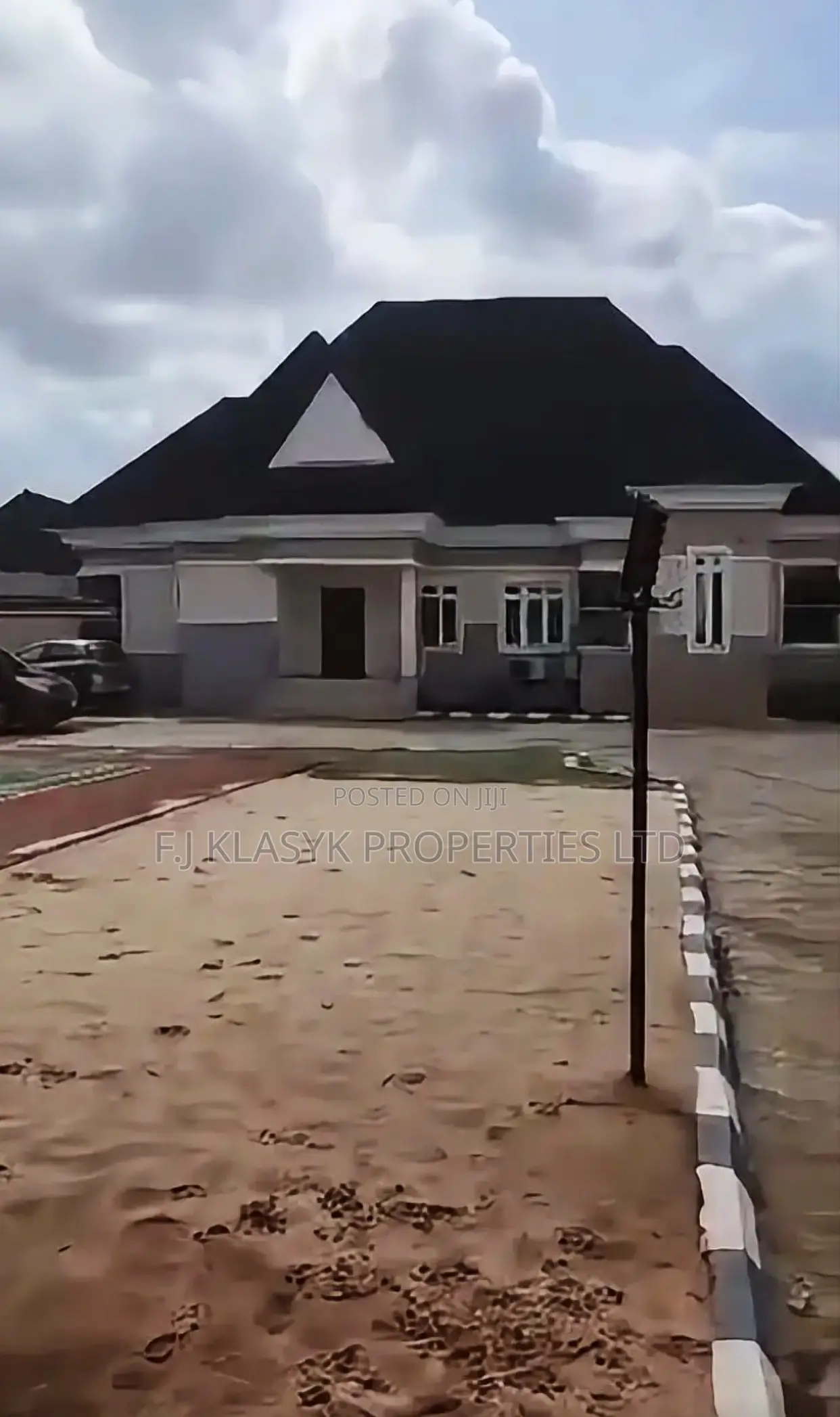 9bdrm Duplex in Benin City for sale in Benin City