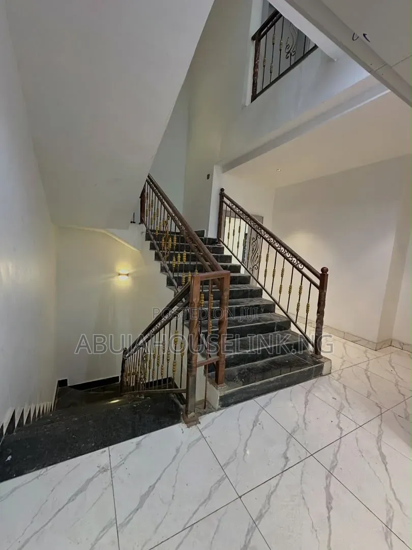 4bdrm Townhouse/Terrace in Utako Abuja for sale in Utako