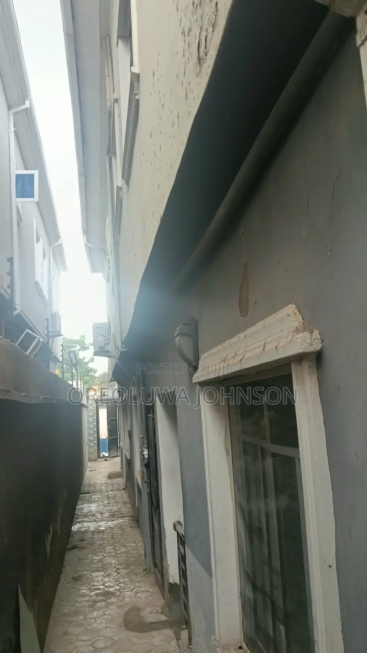 2bdrm Block of Flats in Egbe / Ikotun/Igando for sale in Egbe / Ikotun/Igando