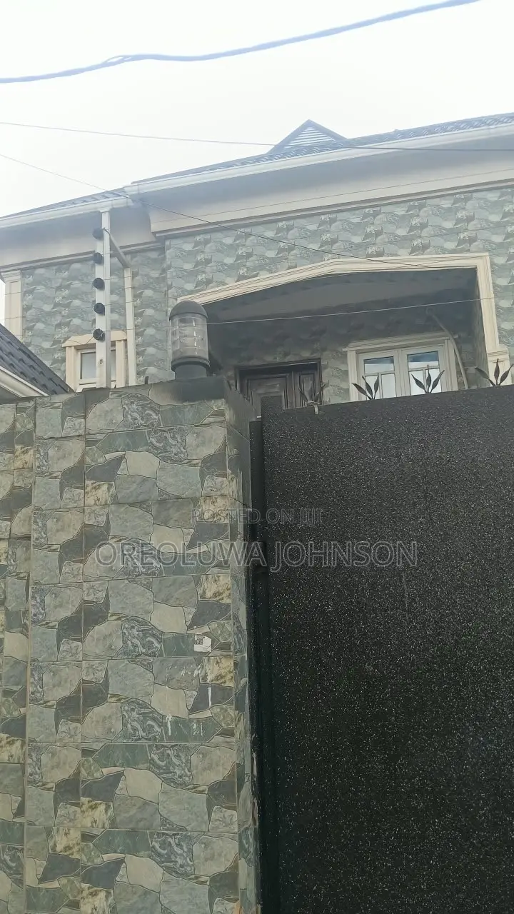 2bdrm Block of Flats in Egbe / Ikotun/Igando for sale in Egbe / Ikotun/Igando