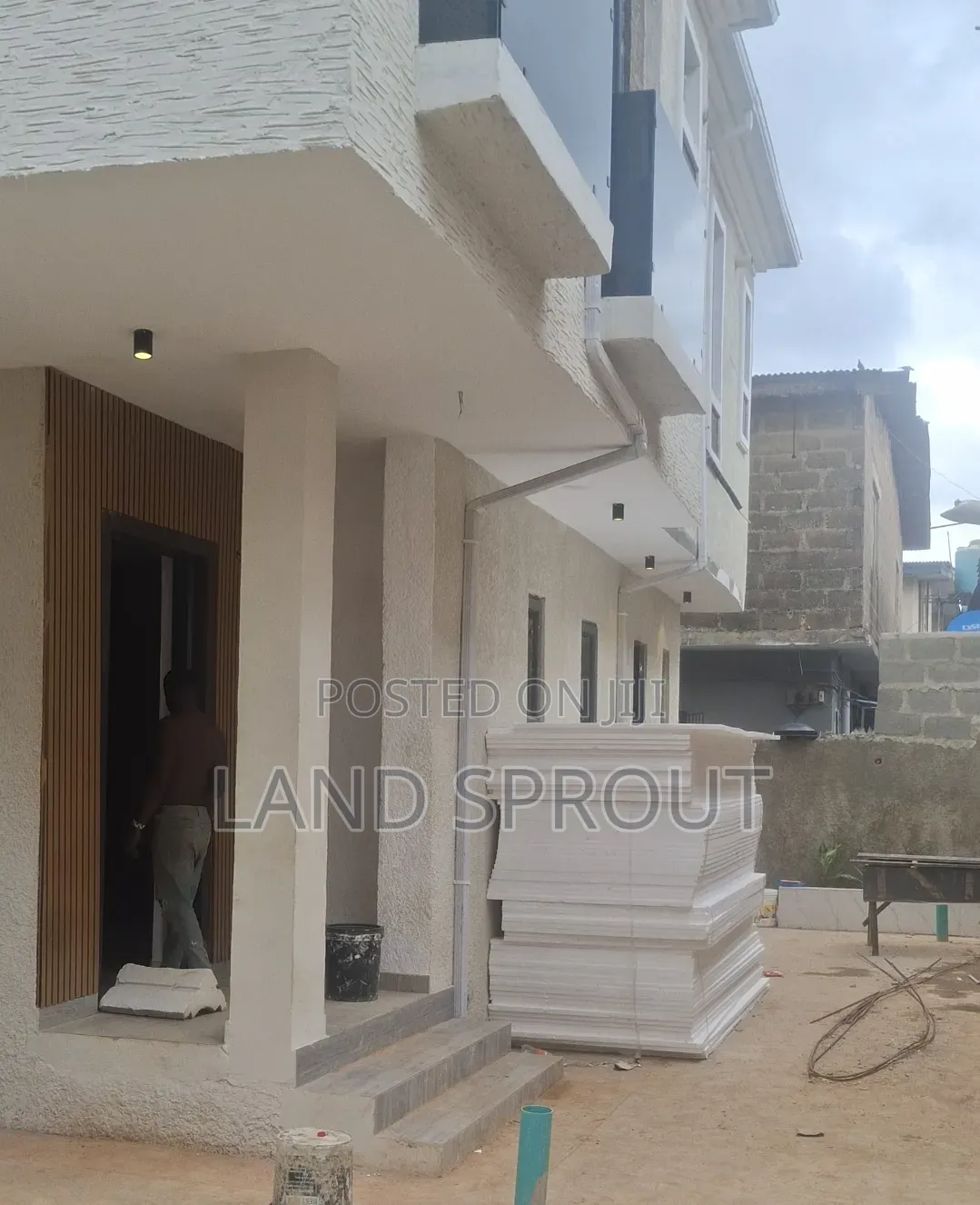 Furnished 4bdrm Apartment in Oke-Ira / Ogba for sale in Oke-Ira / Ogba