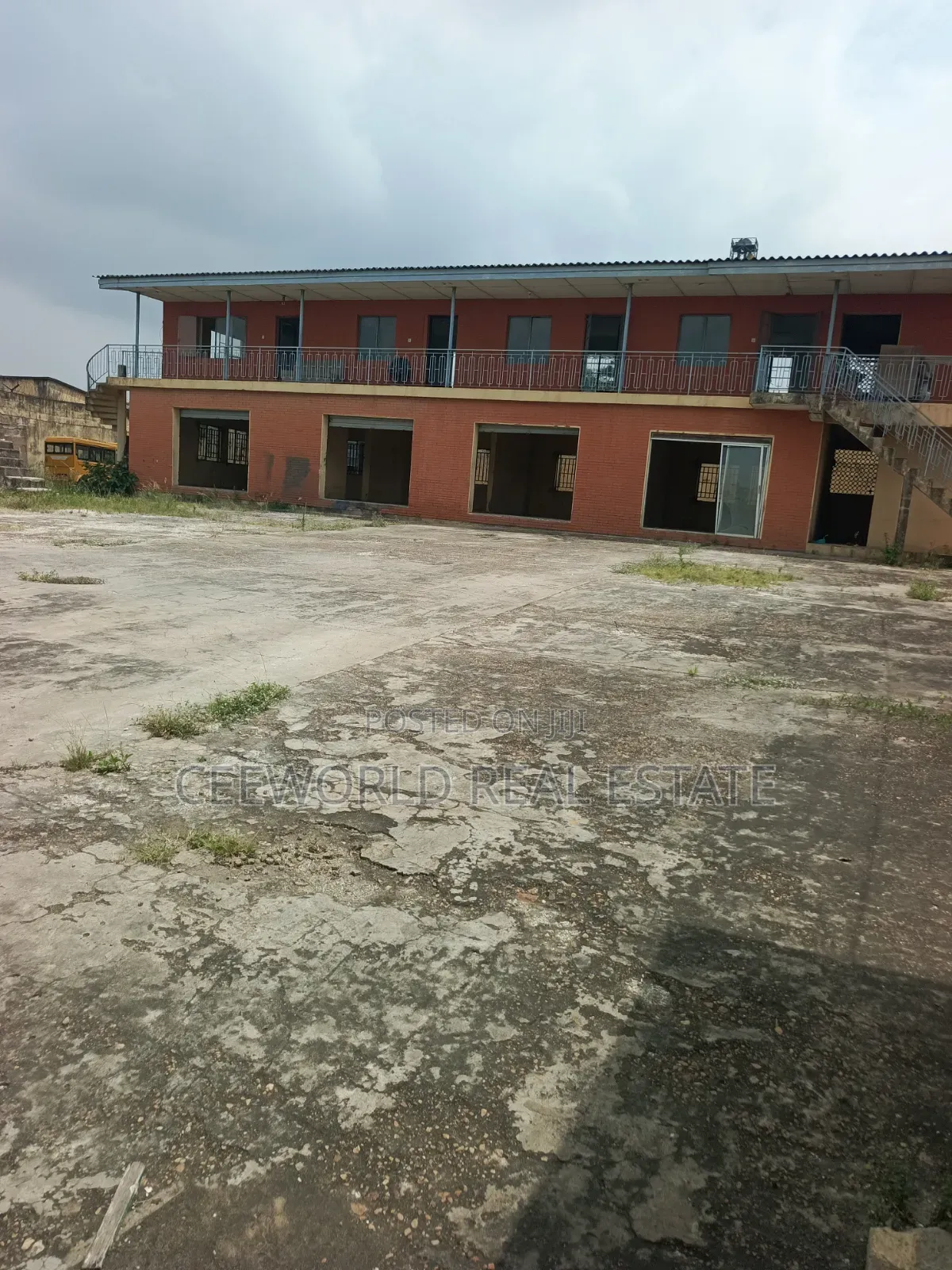 A Whole Building Available for Let / Lease in CHallenge / Ibadan