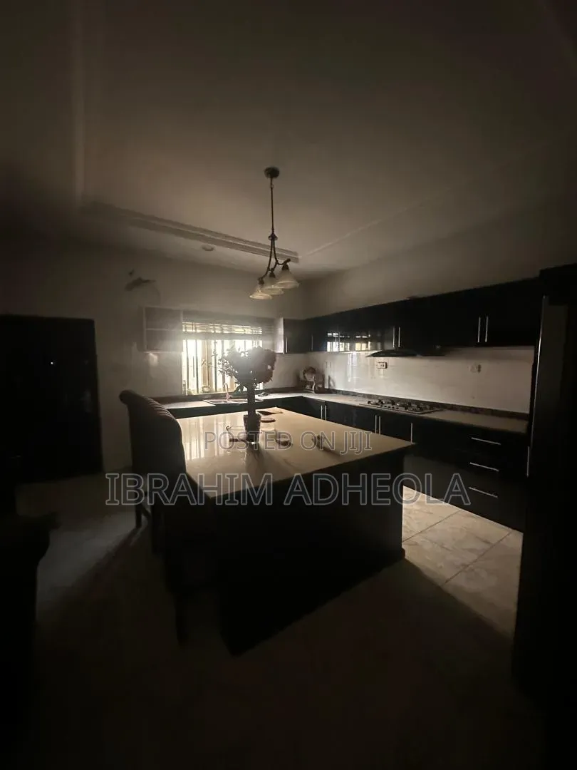 4bdrm Duplex in Magodo Gra Phase 1 for rent in GRA Phase 1