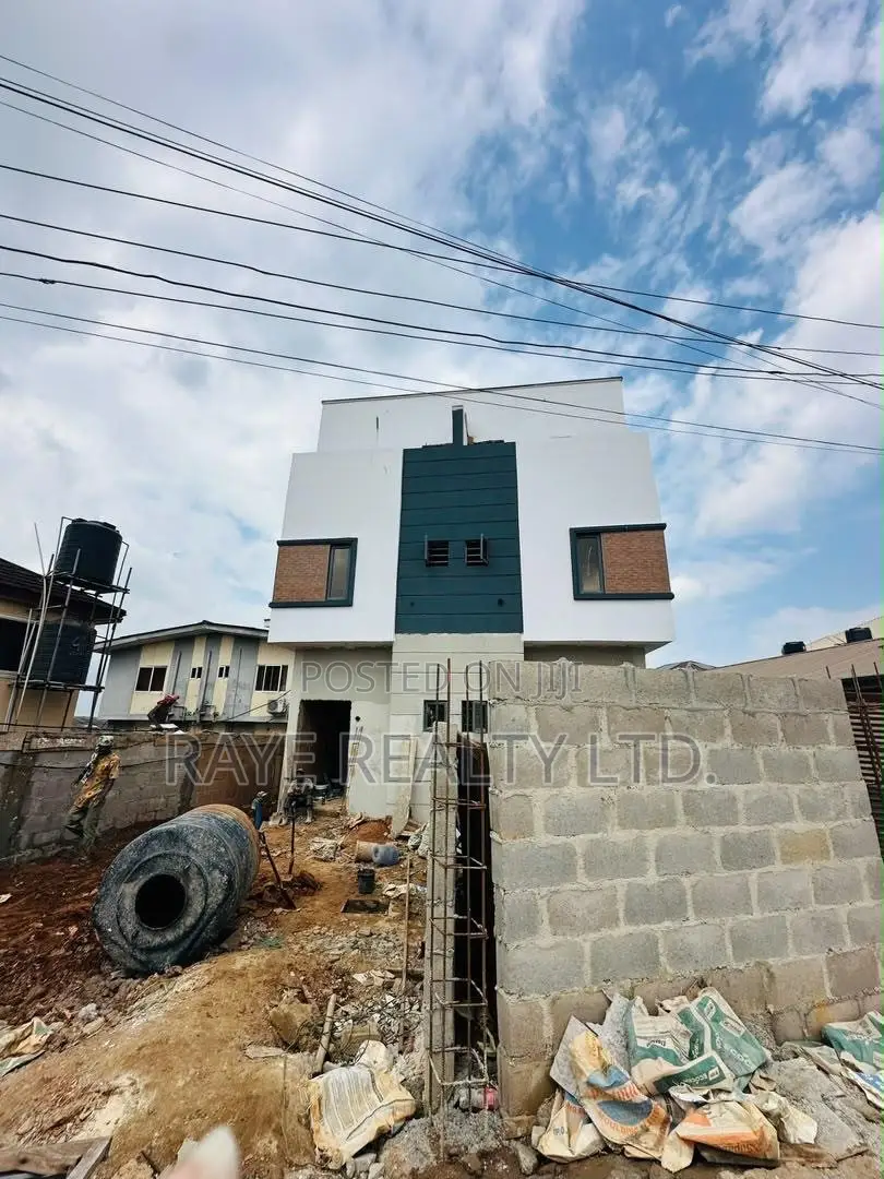 4bdrm Duplex in Magodo for sale in Magodo
