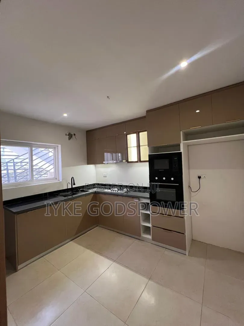 3bdrm Block of Flats in Bilad Estate, Life Camp for rent in Life Camp