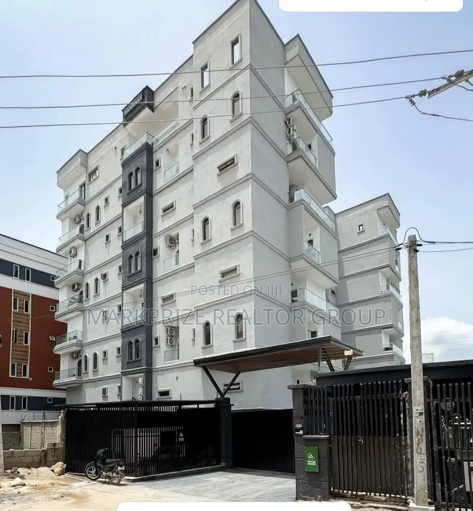 2bdrm Maisonette in Off Freedom Road for sale in Lekki Phase 1