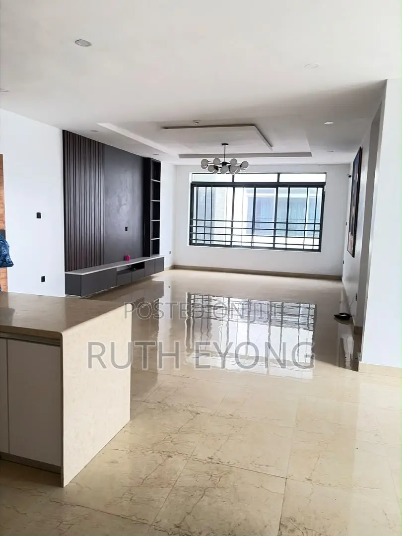 3bdrm Apartment in Adeola Odeku for rent in Adeola Odeku