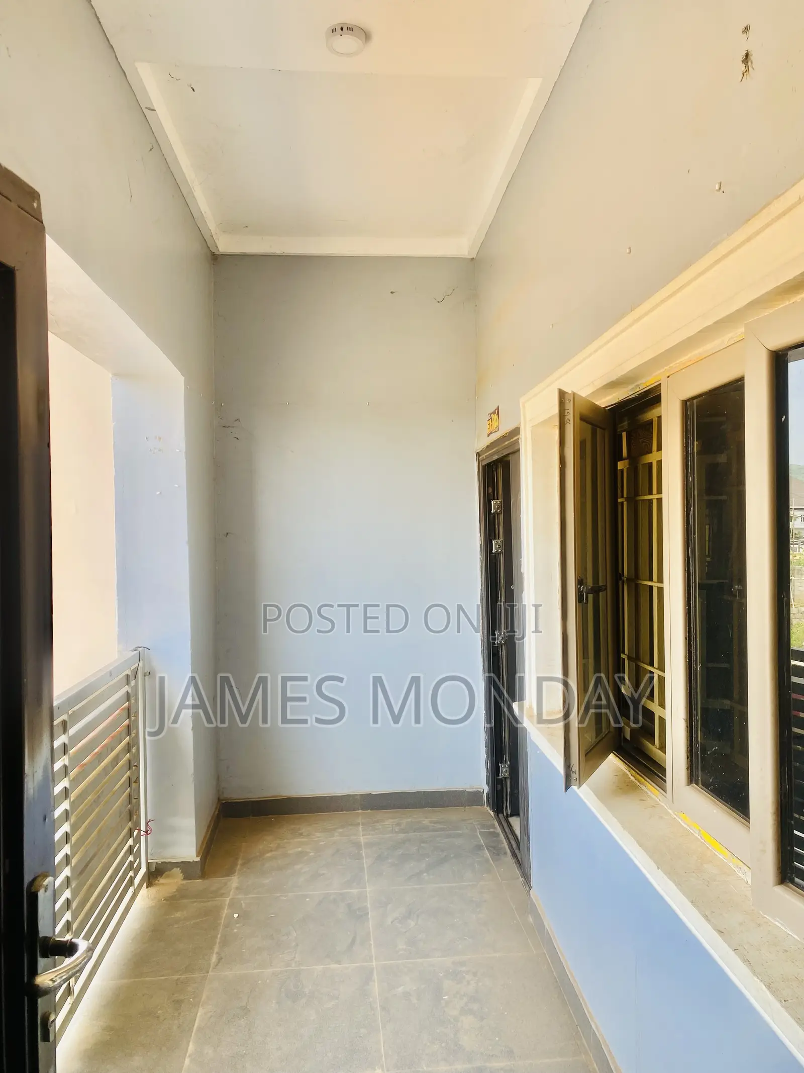 2bdrm Block of Flats in Private Residence, Apo Resettlement for rent in Apo Resettlement