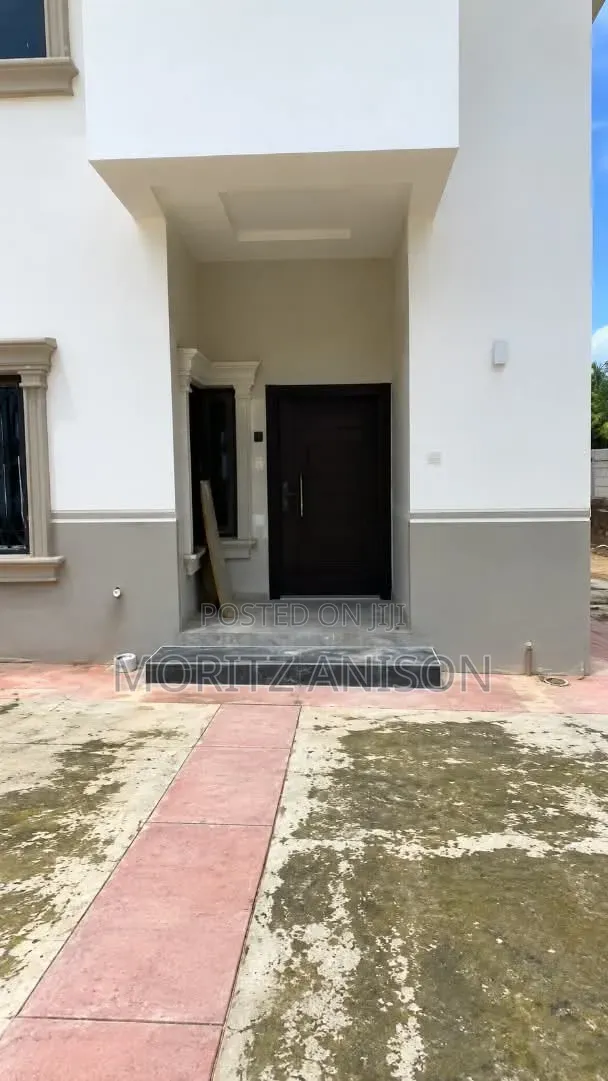 4bdrm Duplex in Gold Estate., Enugu for rent in Enugu