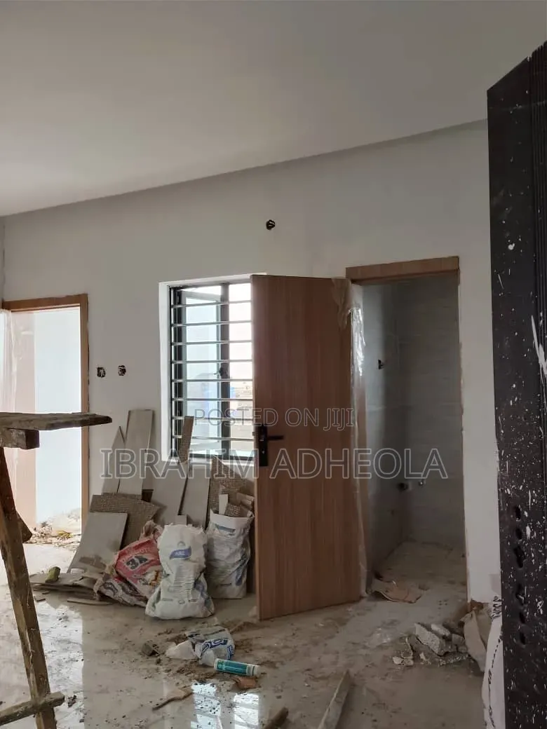 2bdrm Apartment in Egbeda for sale in Egbeda