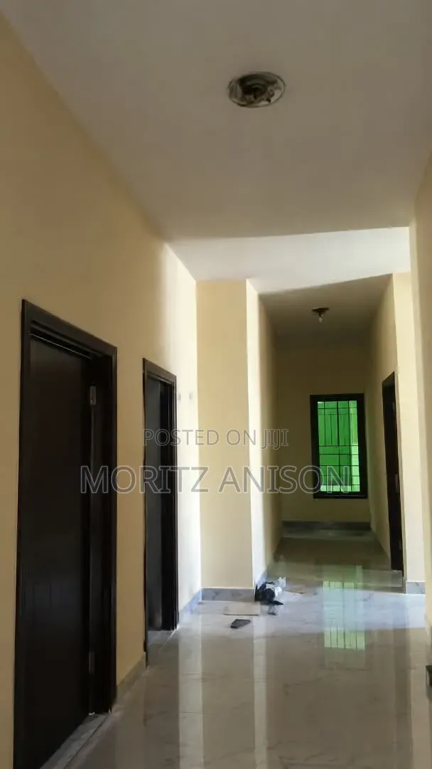 4bdrm Bungalow in Trans-Ekulu,Phase 6, Enugu for rent in Enugu