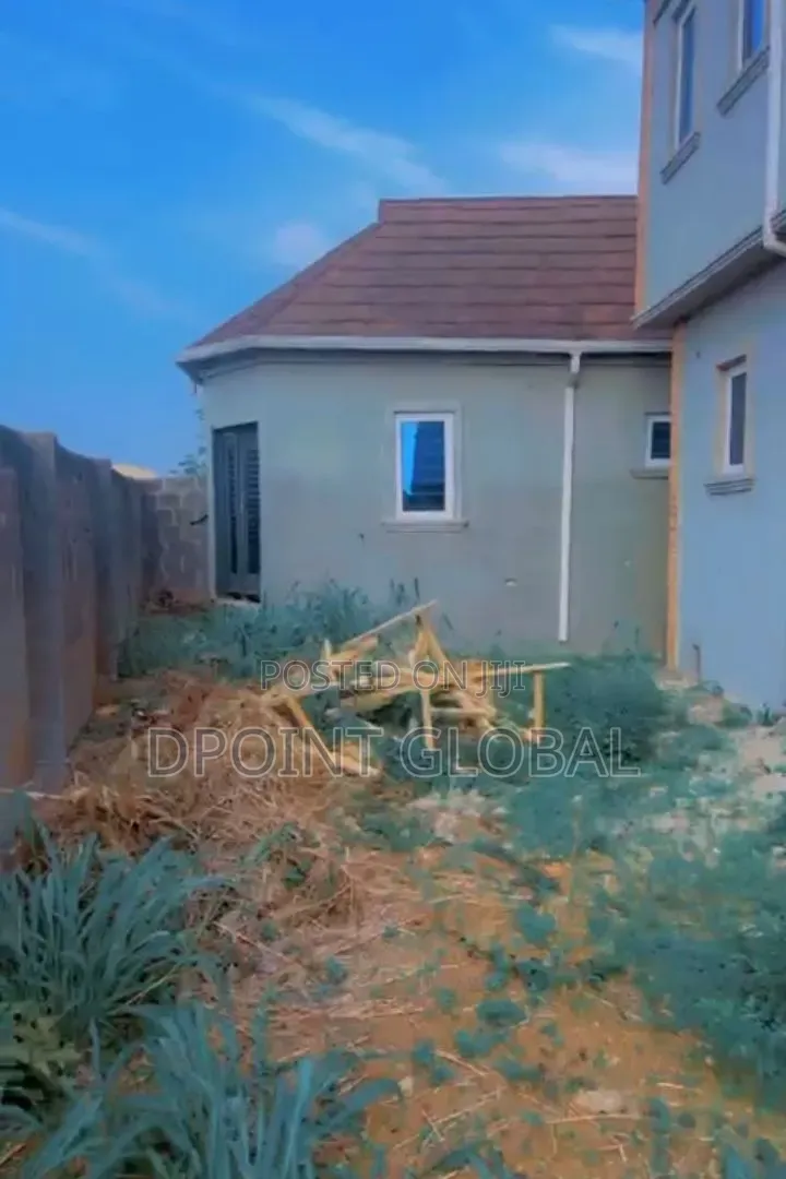 4bdrm Duplex in Abiola Farm Estate, Ayobo for sale in Ayobo