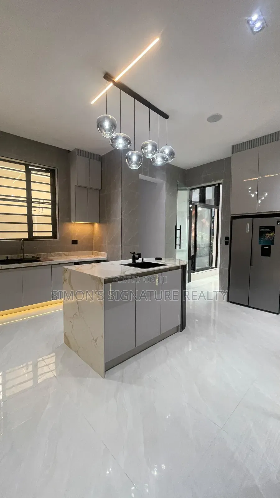 5bdrm Duplex in VGC / Ajah for sale in VGC / Ajah
