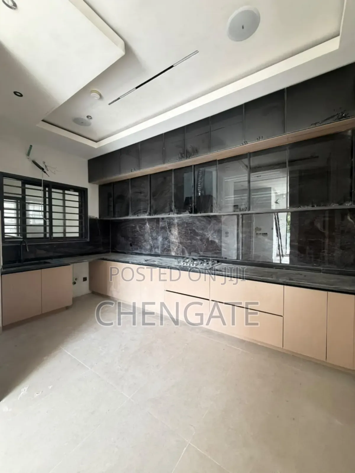 3bdrm Apartment in Victoria Island for sale in Victoria Island