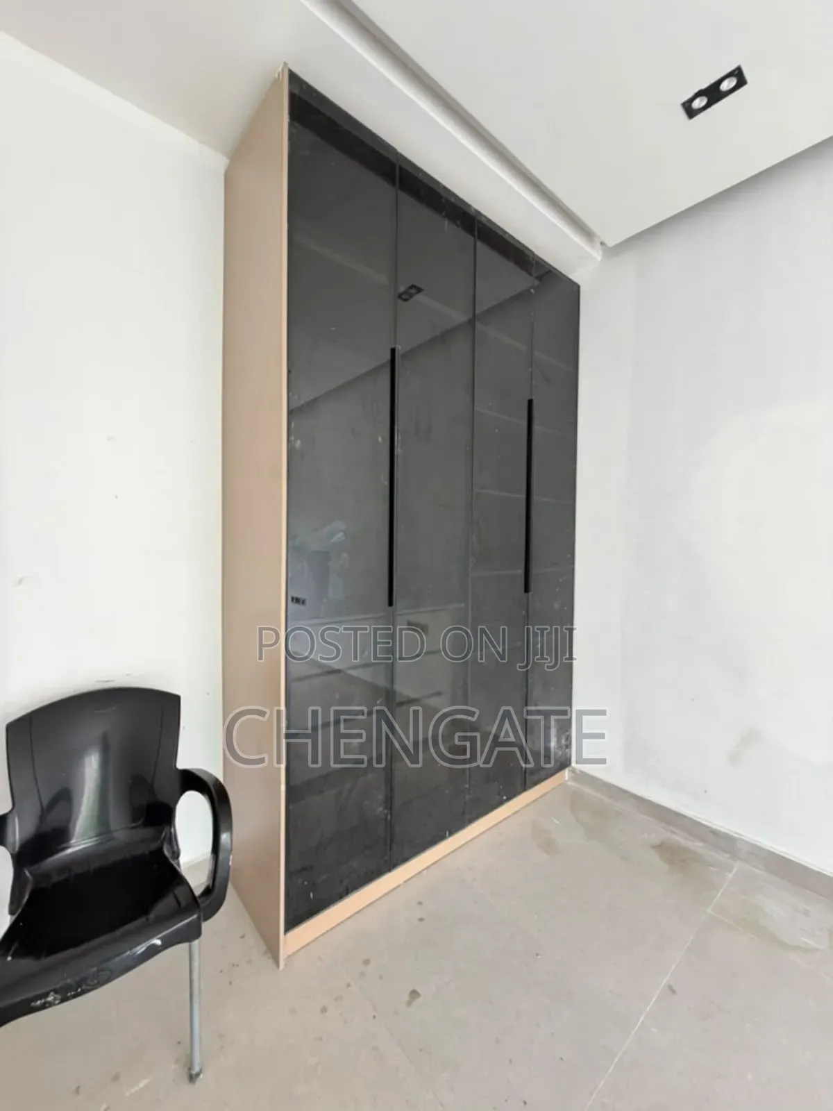 3bdrm Apartment in Victoria Island for sale in Victoria Island