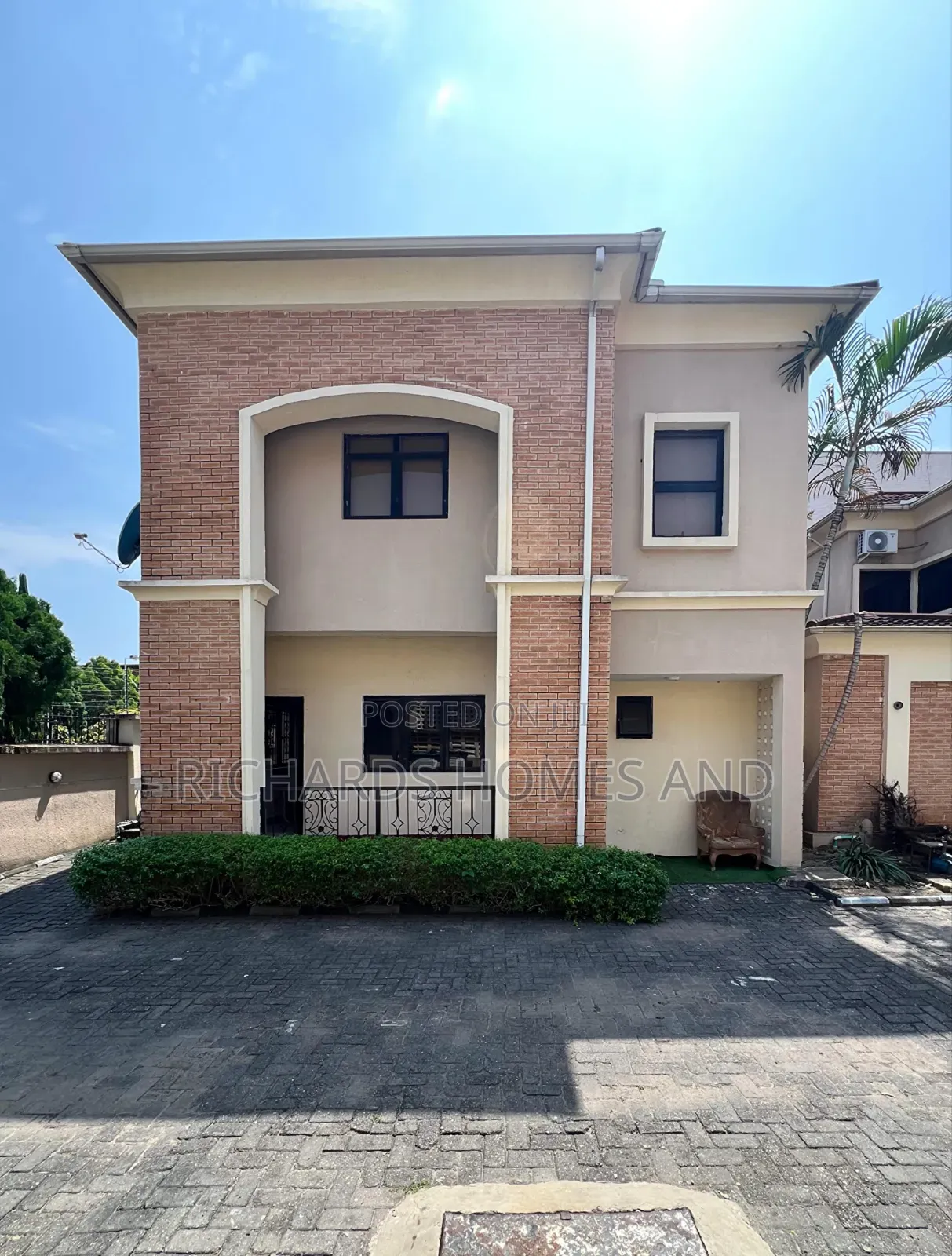 3bdrm Duplex in Banana Island for rent in Banana Island