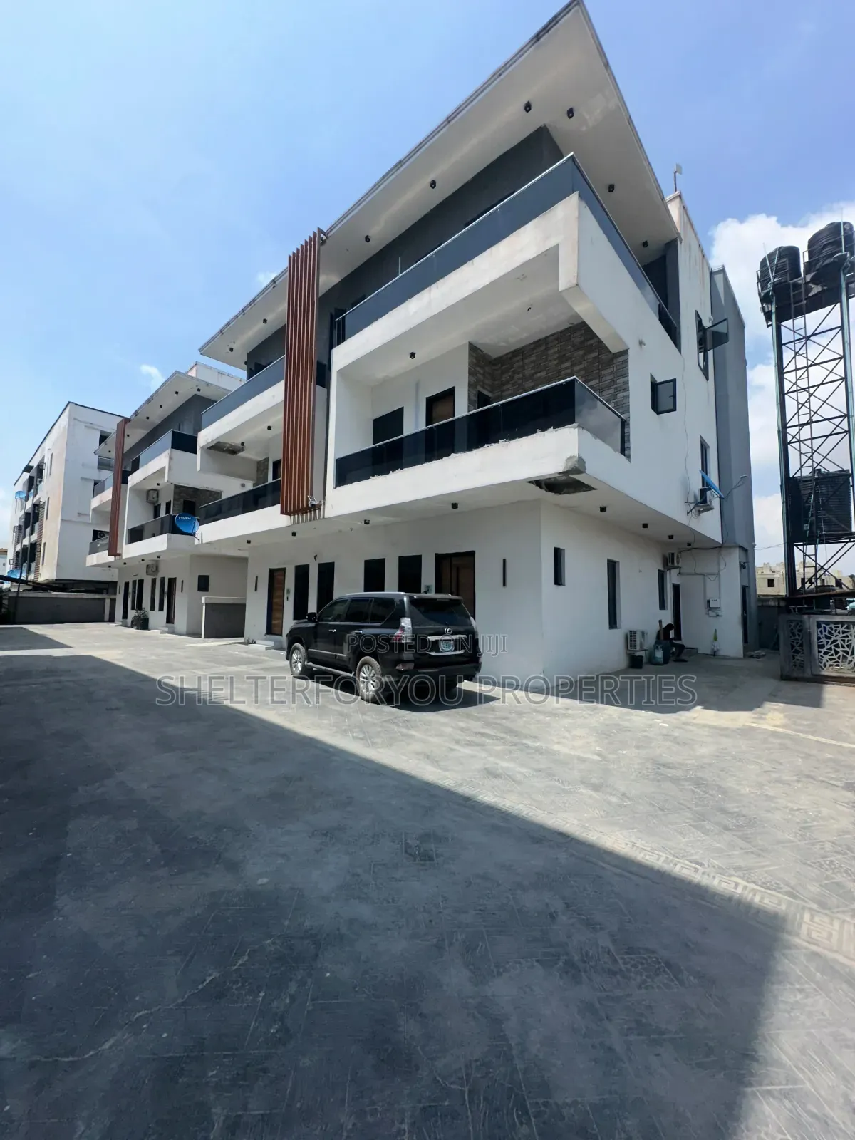 5bdrm Duplex in Ikate for sale in Ikate