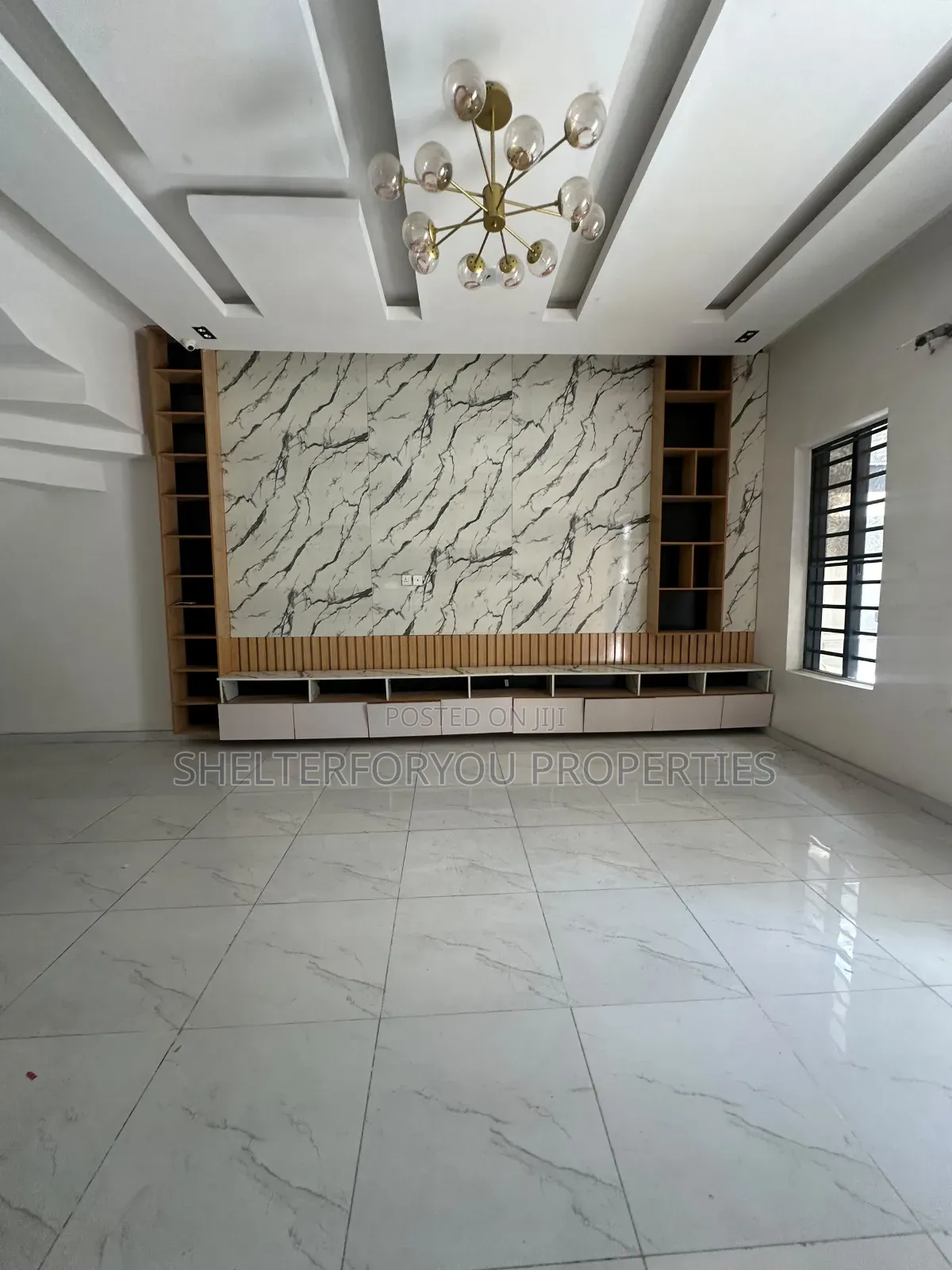 5bdrm Duplex in Ikate for sale in Ikate