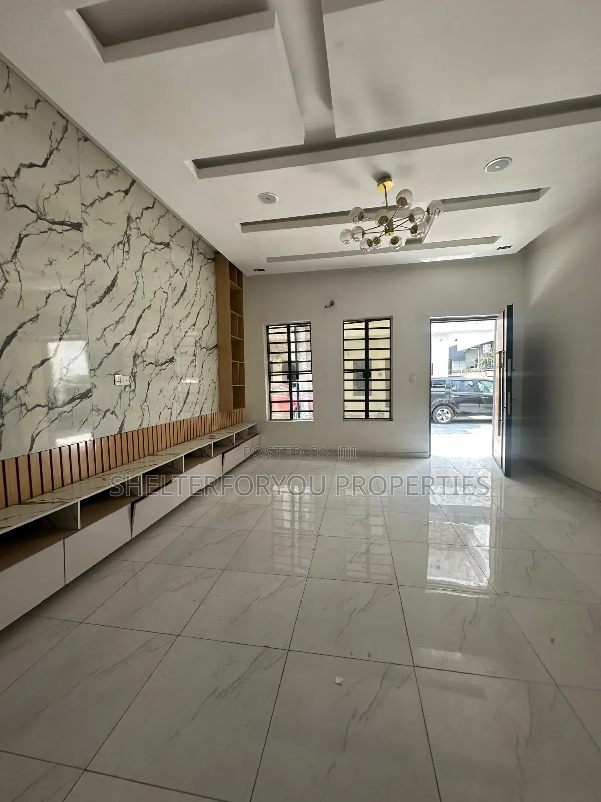 5bdrm Duplex in Ikate for sale in Ikate