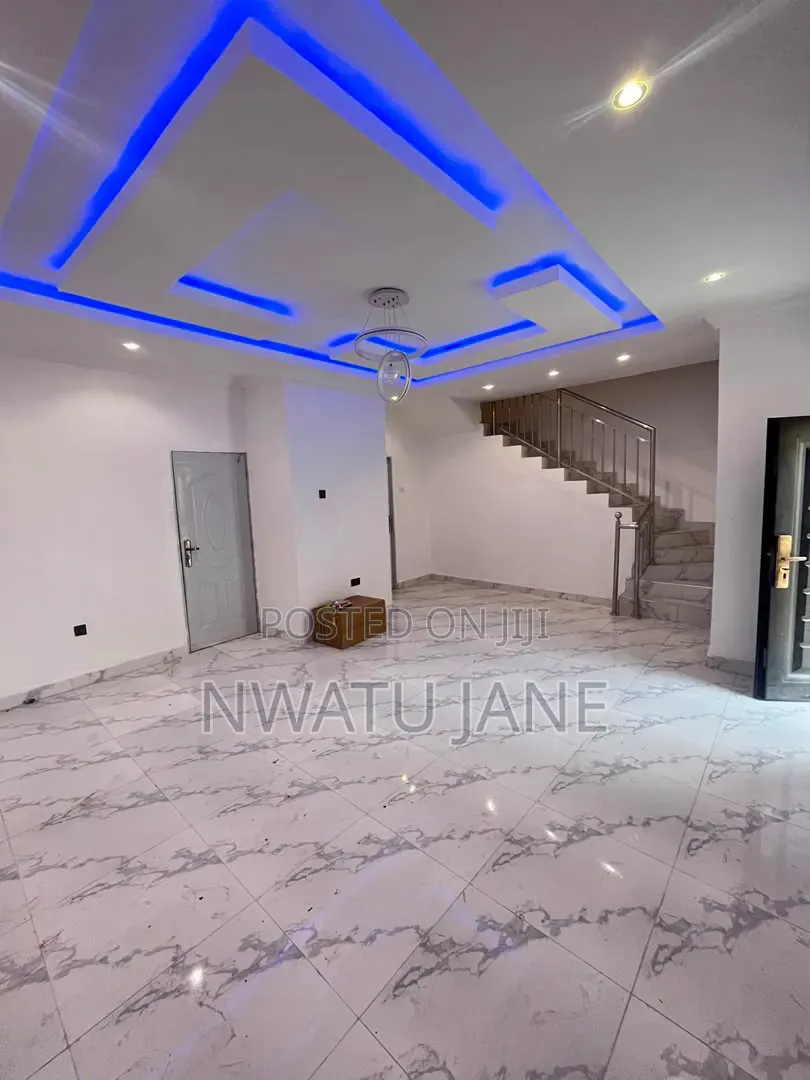 4bdrm Duplex in Thomas Estates Ajah for sale in Thomas Estate