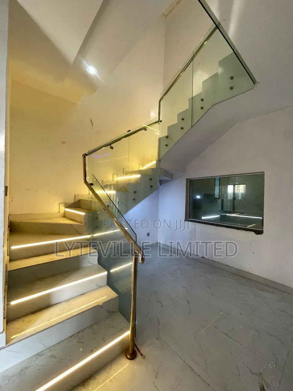 4bdrm Duplex in Ajiwe for sale in Ajiwe