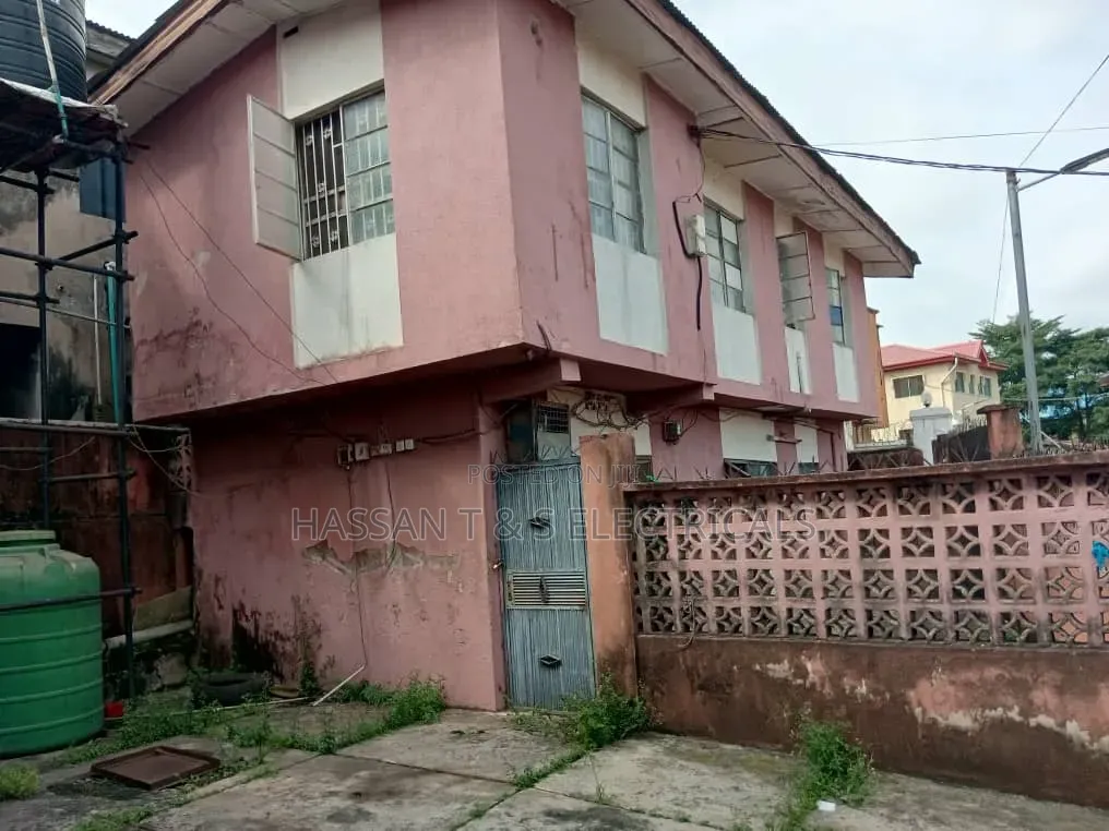 3bdrm Block of Flats in Ogba Bus-Stop for sale in Ogba Bus-Stop