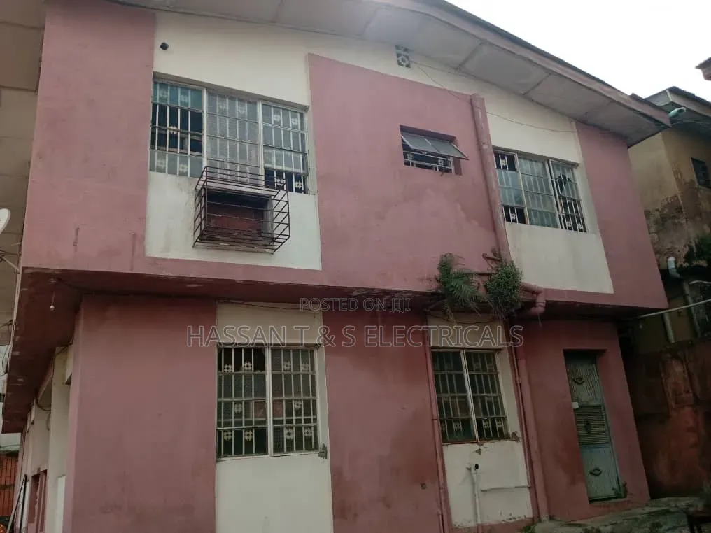 3bdrm Block of Flats in Ogba Bus-Stop for sale in Ogba Bus-Stop