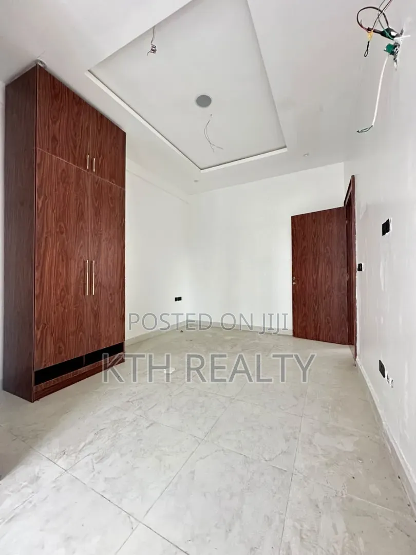 2bdrm Apartment in Lekki Phase 1 for sale in Lekki Phase 1