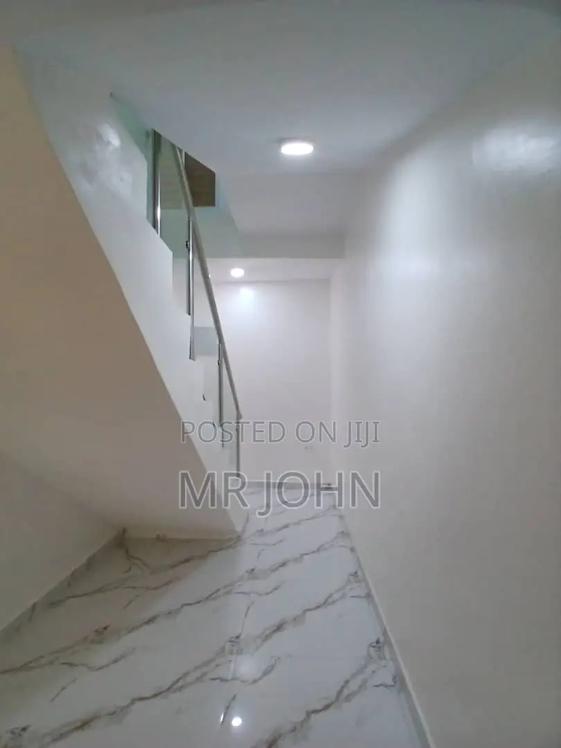 3bdrm Duplex in Lekki Peninsula for rent in Peninsula Estate