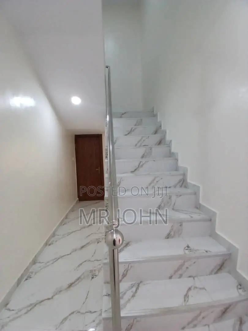 3bdrm Duplex in Lekki Peninsula for rent in Peninsula Estate
