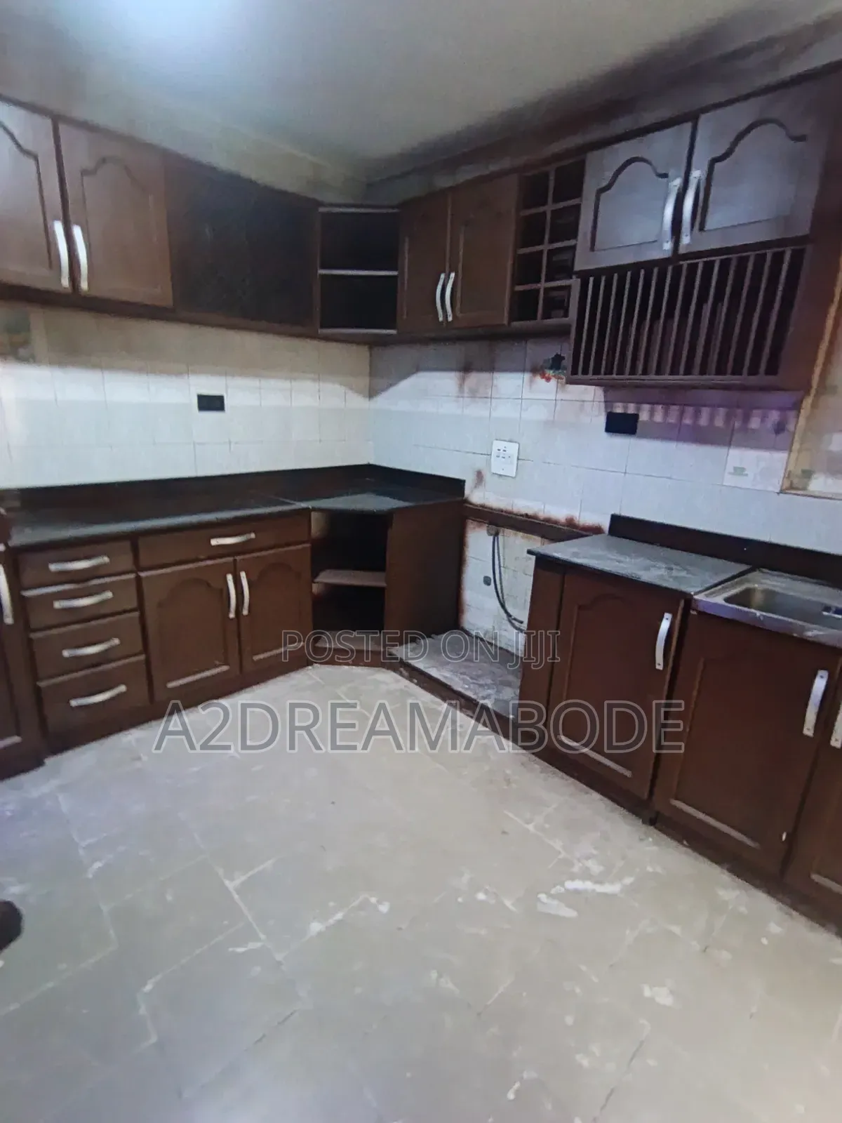 4bdrm Bungalow in Magodo, GRA Phase 1 for rent in GRA Phase 1