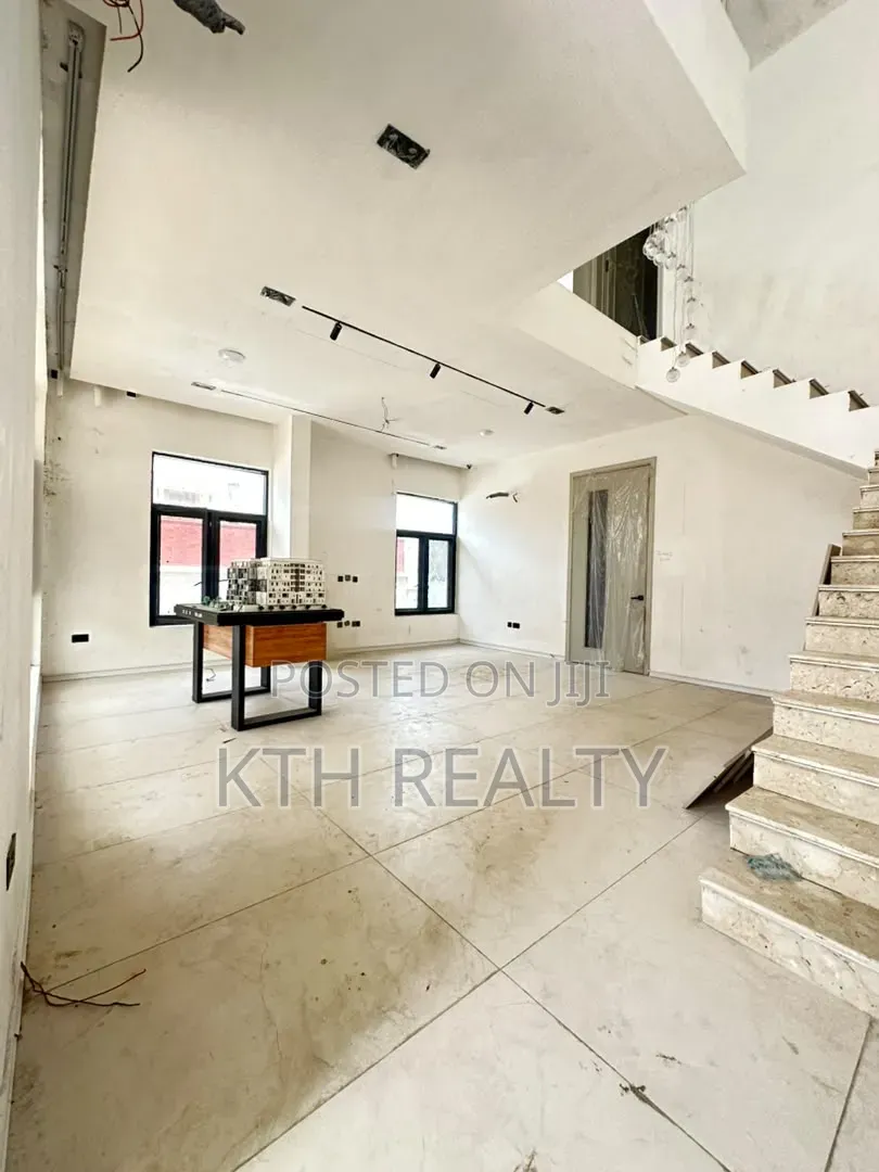 4bdrm Duplex in Old Ikoyi for sale in Old Ikoyi