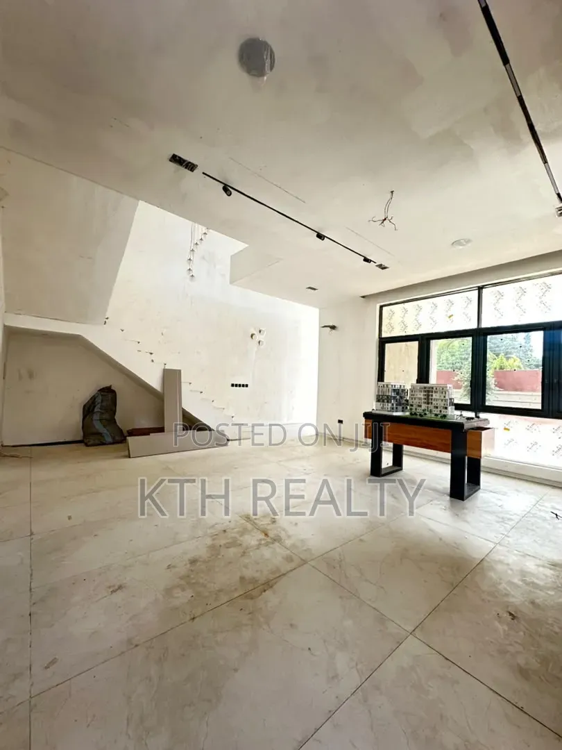 4bdrm Duplex in Old Ikoyi for sale in Old Ikoyi