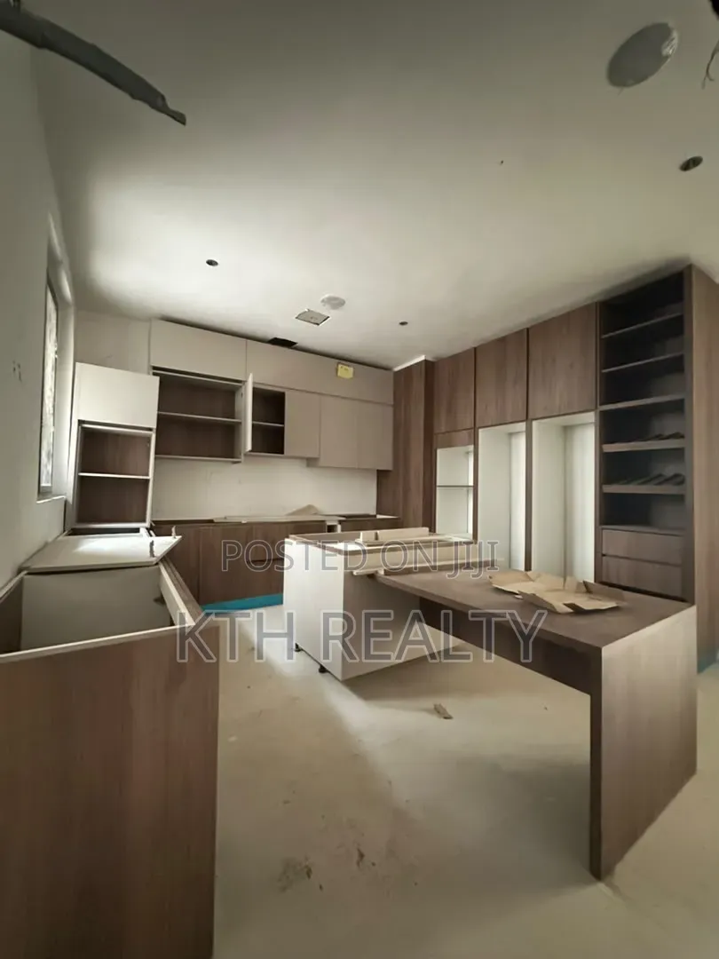 4bdrm Duplex in Old Ikoyi for sale in Old Ikoyi