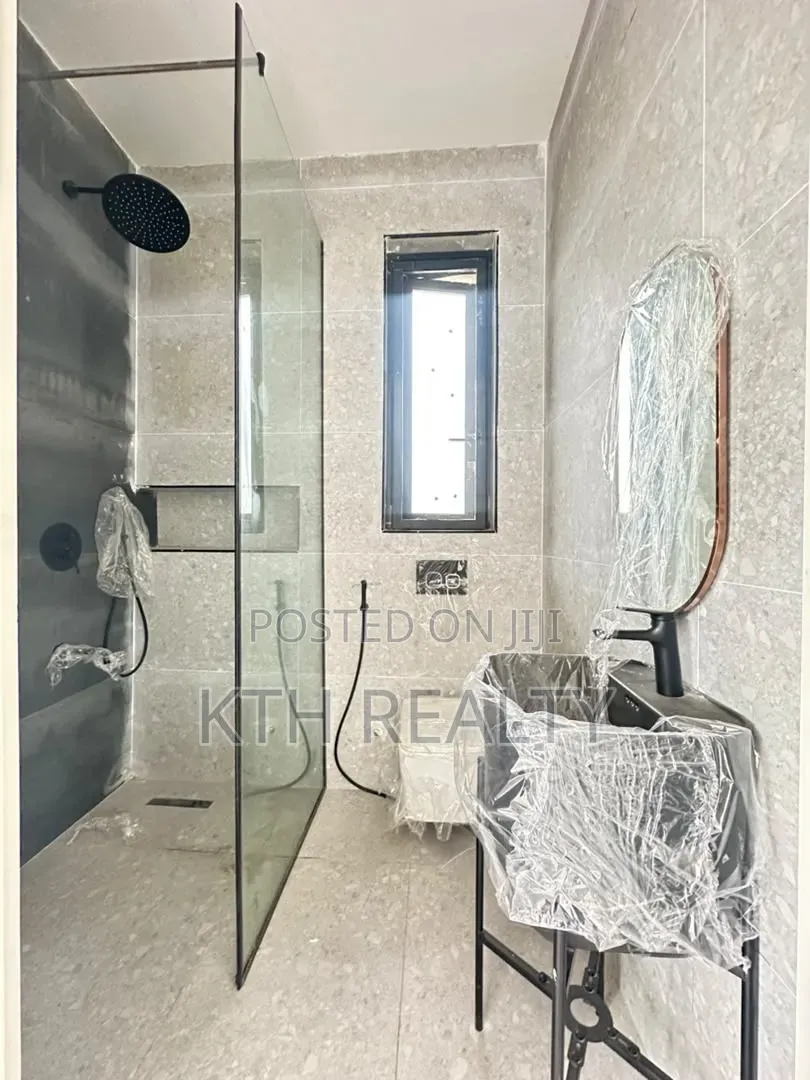 4bdrm Duplex in Old Ikoyi for sale in Old Ikoyi