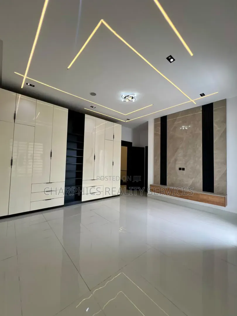 4bdrm Duplex in Off Lekki-Epe Expressway for sale in Off Lekki-Epe Expressway