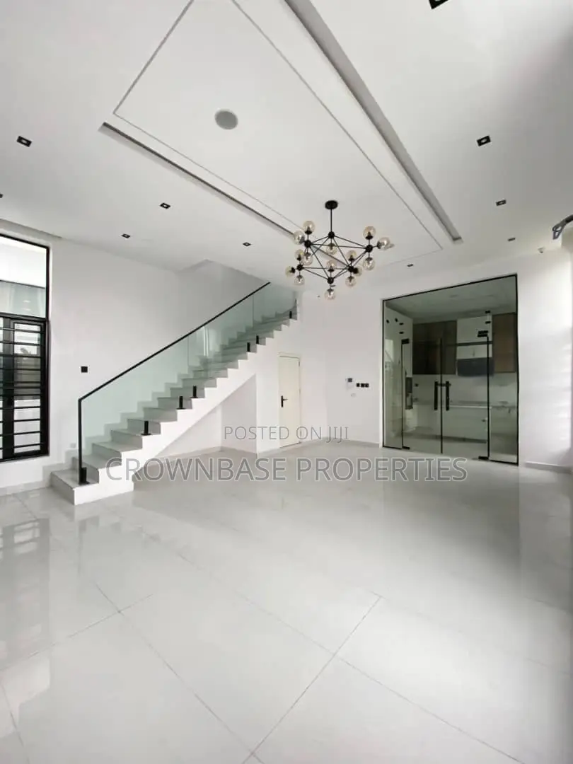 4bdrm Duplex in Sangotedo for sale in Sangotedo