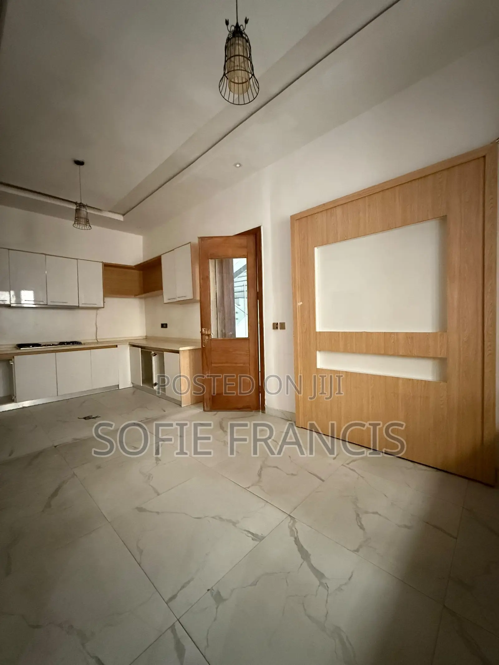 5bdrm Duplex in Ikate for rent in Ikate