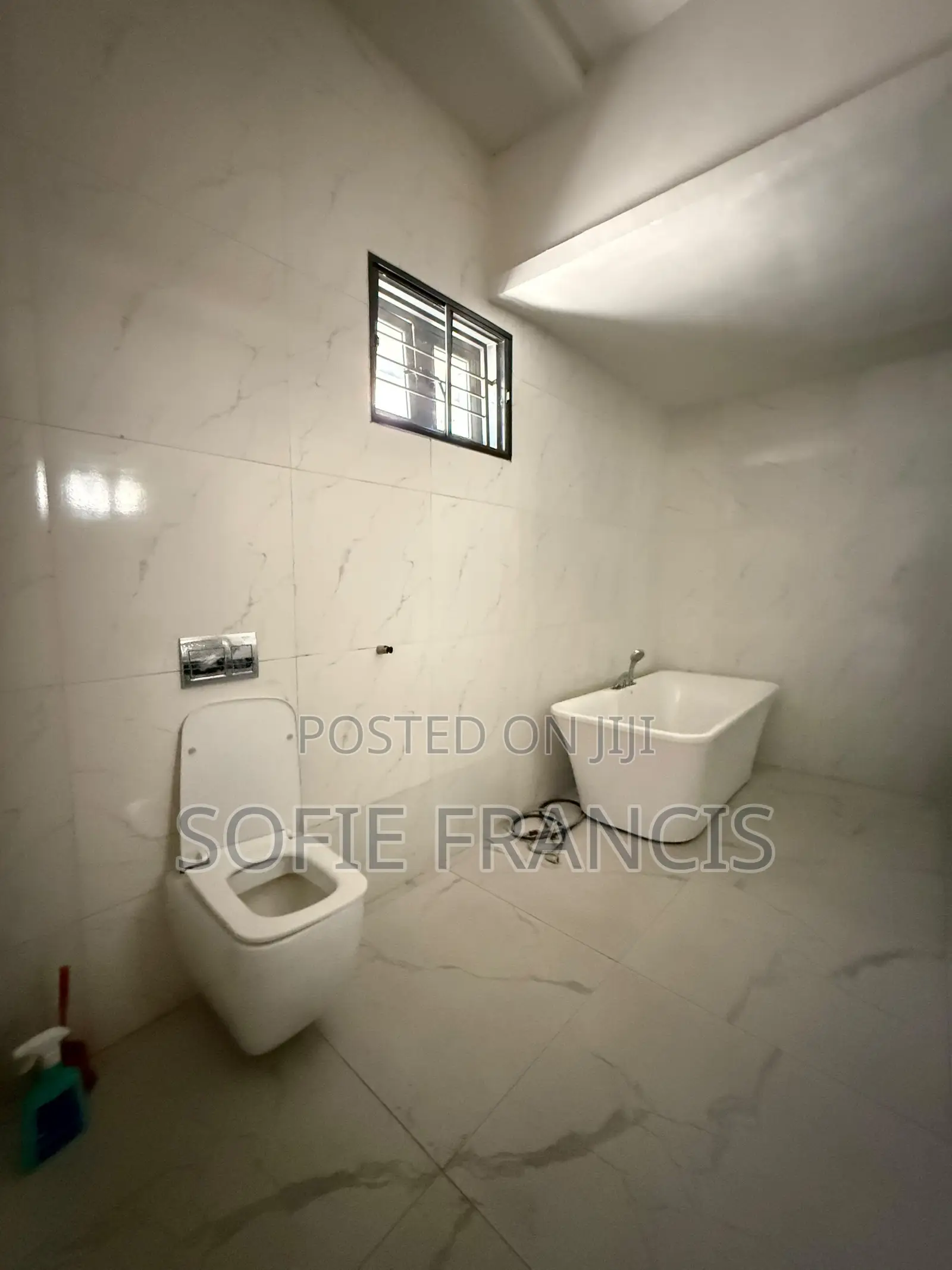 5bdrm Duplex in Ikate for rent in Ikate